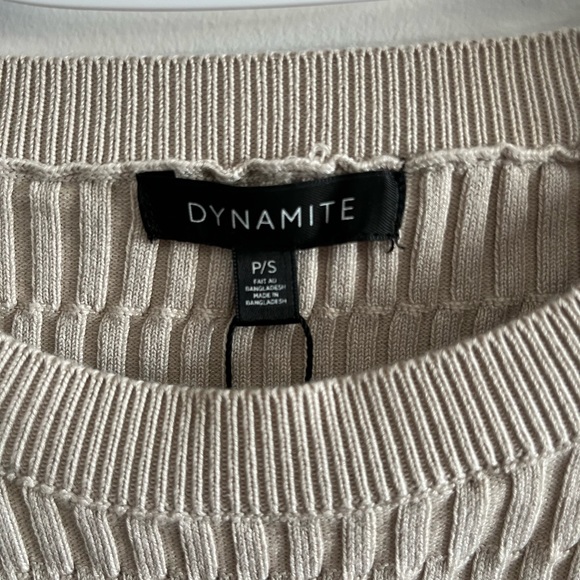 Flattering Beige Long Sleeve - Picture 2 of 2